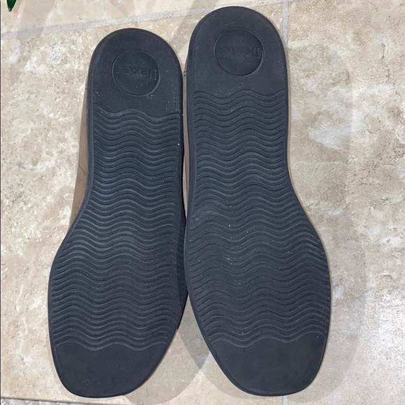 Like New Brown Suede Dexter Womens Loafers 7 1/2 M - Picture 5 of 6